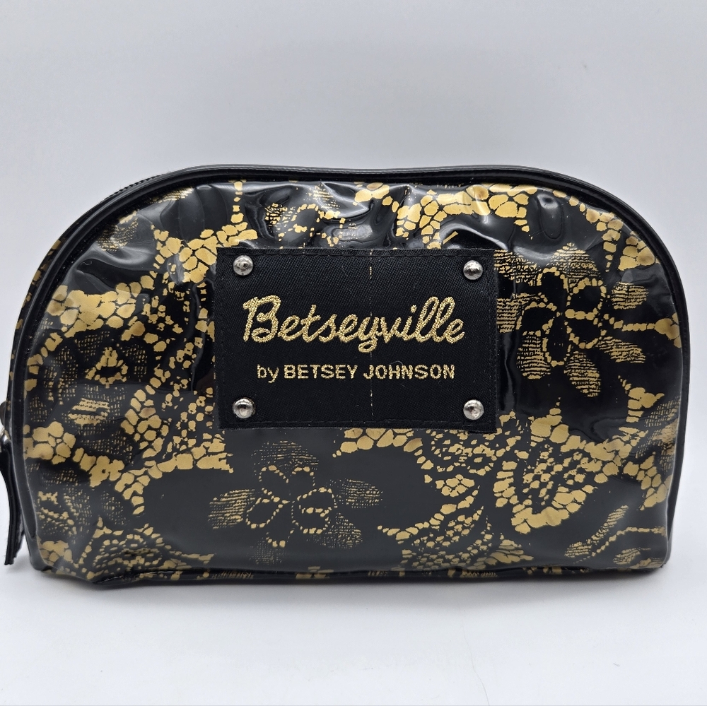 Betsy Johnson Make Up Bag